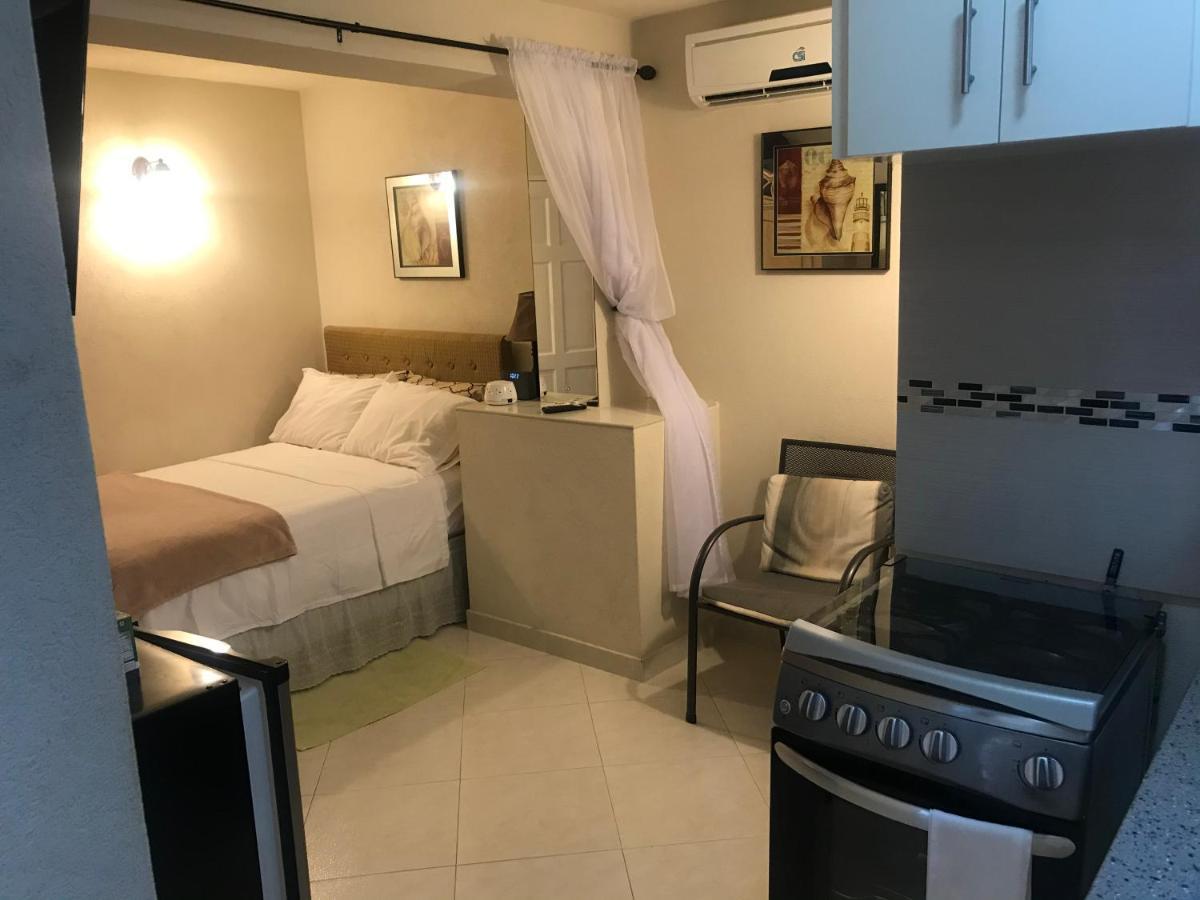 Glynver Apartments Крайст Чърч Екстериор снимка